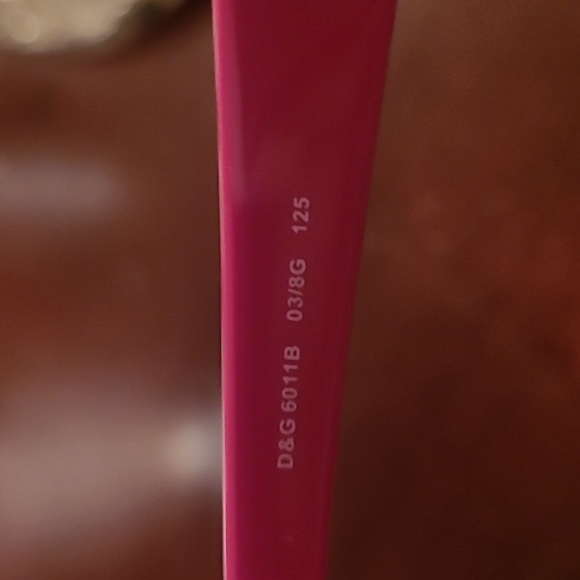 DOLCE & GABBANA SUNGLASSES - Picture 4 of 5